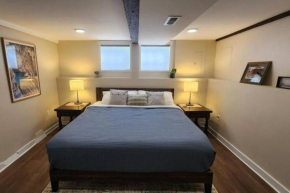 Grand Hideaway - King Bed!